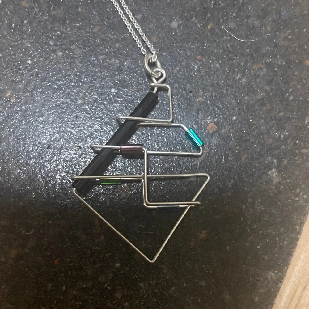 Silver 80’s style Geometric Pendant Necklace - Picture 2 of 5